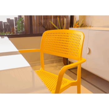 Kit 4 Cadeira Tramontina Serena Em Polipropileno Com Braços Cor Amarela 92097000