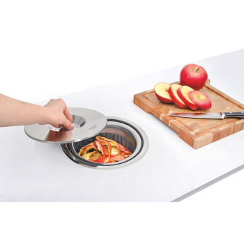 Lixeira de Embutir Tramontina Clean Round em Aço Inox com Balde Plástico 5 L 94518005