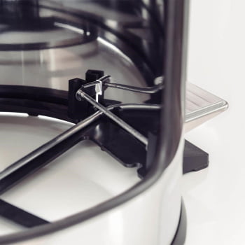 Lixeira com Pedal Tramontina Brasil em Inox Polido e Balde Interno Removível 20 L  94538120