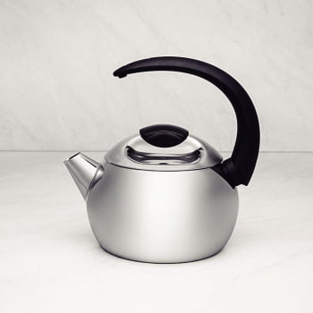 Chaleira Tramontina em Aço Inox Cabo Preto 18 cm 2,2 L 61482183