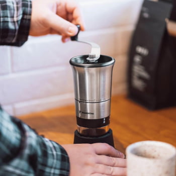 Moedor para Café Tramontina Realce em Aço Inox com Copo de Acrílico e Moinho em Cerâmica 61769000