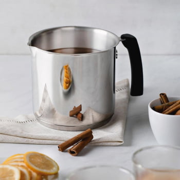 Fervedor Tramontina Solar Silicone em Aço Inox Fundo Triplo com Cabo de Silicone 14 cm 2,0 L 62492140