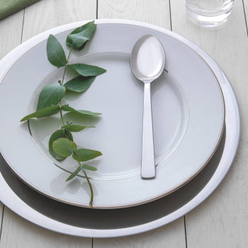 Faqueiro Tramontina Oslo em Aço Inox com Facas de Mesa e Estojo de Madeira 101 Peças 66985214