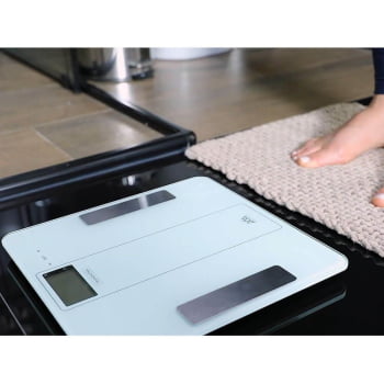 Balança Digital Smart Tramontina Adatto Corporal Vidro p/ Banheiro Capacidade Máxima 180Kg 61101230