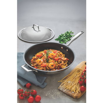 Panela Wok Tramontina Grano Aço Inox Corpo Triplo Rev Interno Antiaderente Cabo 32 cm 5,2 L 62158327