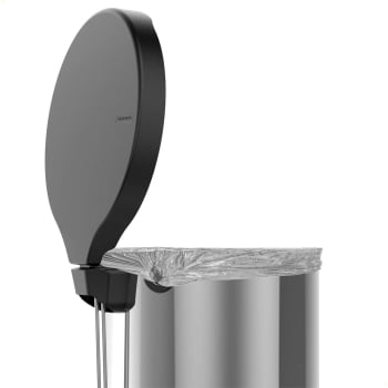 Lixeira com Pedal New Tramontina em aço inox com Acabamento Polido 12 L 94538712