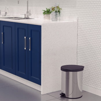 Lixeira com Pedal New Tramontina em aço inox com Acabamento Polido 12 L 94538712