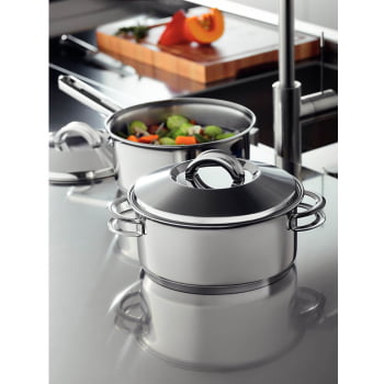 Caçarola Funda Tramontina Solar em Aço Inox Fundo Triplo com Tampa e Alças 20 cm 3,6 L 62504201