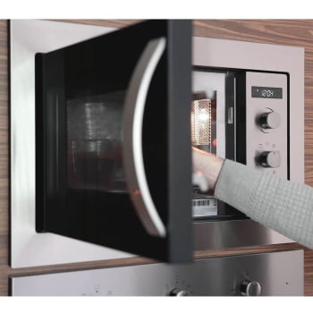 Micro-ondas de Embutir Tramontina Inox 60 25L Aço Inox Acabam. Scotch Brite 8 Funções 220v 94880006