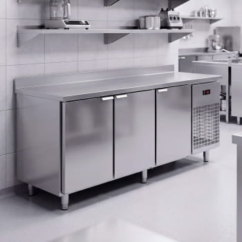 Balcão de Serviço Refrigerado Refrimate 200 cm 3 Portas Em Inox 220V BSR2000