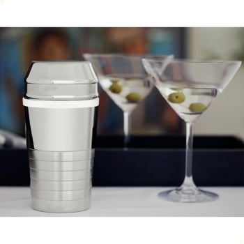 Coqueteleira Para Drinks Tramontina Millenium Em Aço Inox Com Detalhes Foscos 680 ml 61346080